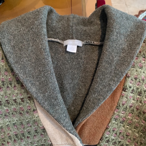 Made in Canada 🇨🇦 Cardi by Preloved - Picture 5 of 7